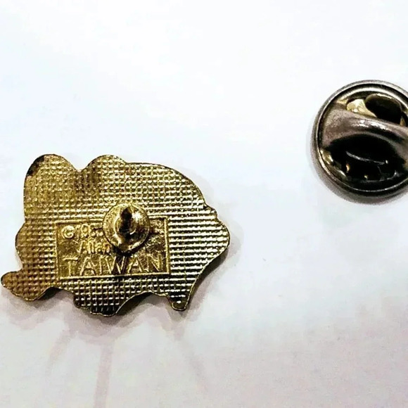 Allan Frog Enamel Lapel Hat Pin Collectible VTG 85 - Picture 2 of 2